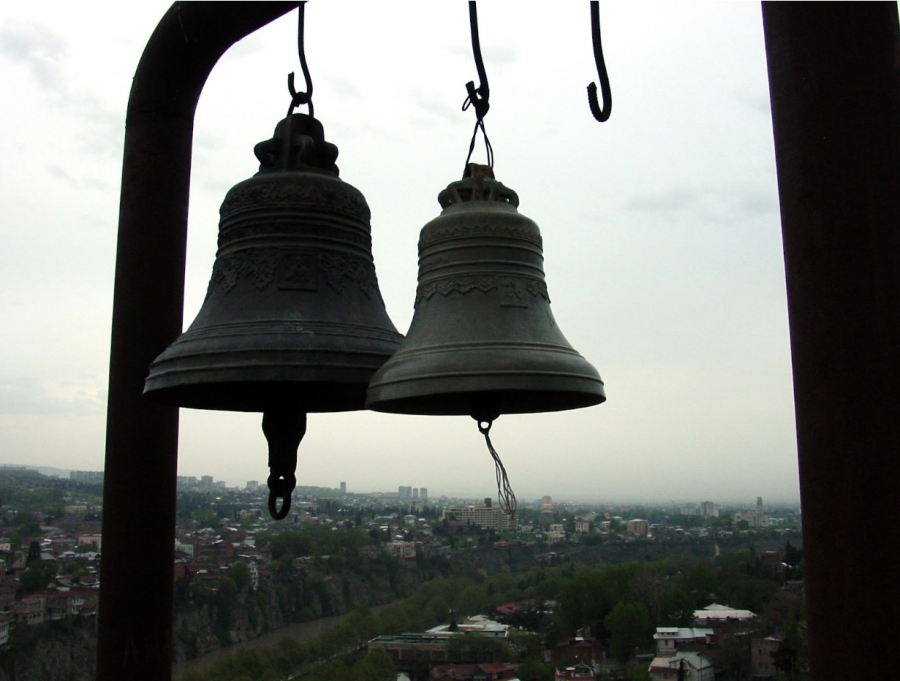 Church Bells by shioshvili is licensed under CC BY-SA 2.0.