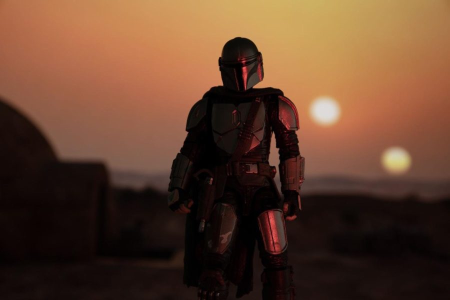 REVIEW%3A+The+Mandalorian+-+A+Must+Watch+Phenomenon